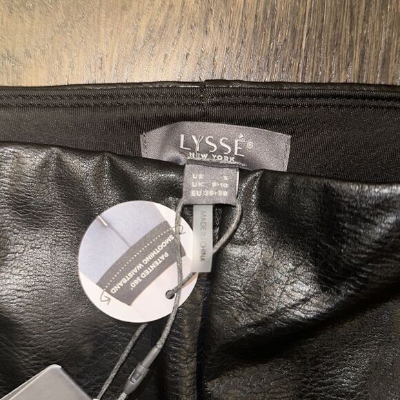 Lyssé Hi Waist Vegan Leather Legging - NWT size small - Picture 4 of 9